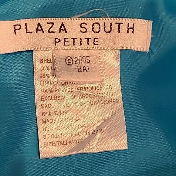 Plaza South petite embroidery details - Picture 6 of 15